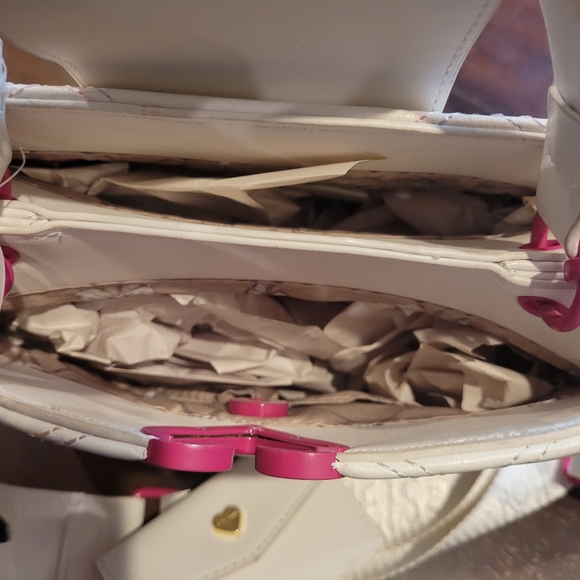 Betsey Johnson XO Double Compartment Hattie Small Satchel / Crossbody - Picture 6 of 8